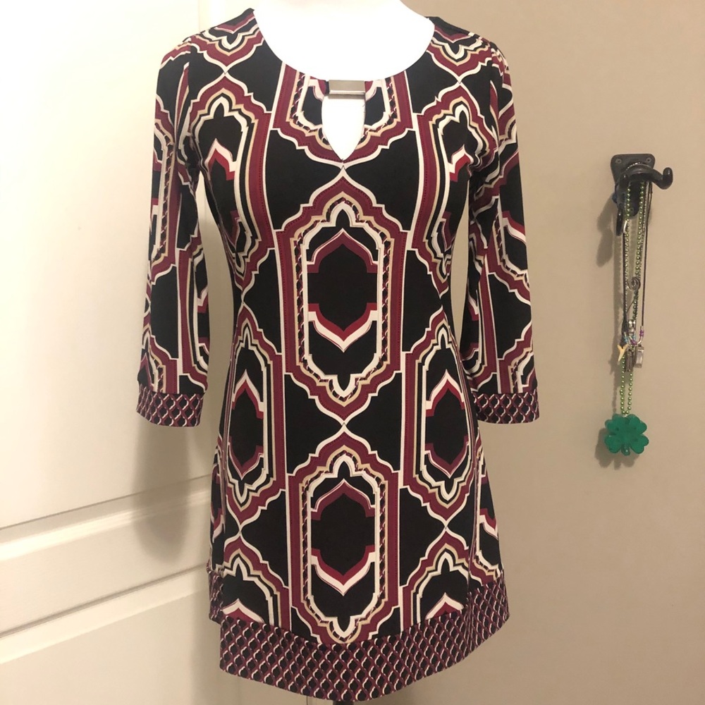 WHBM geometric tunic top! ❤️